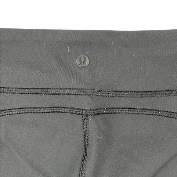 Lululemon Women’s Black Capri Legging Size 6 - Picture 7 of 11
